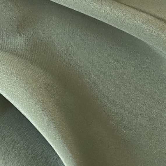Silk Crepe de Chine 16MM Capri fabric