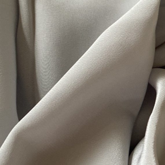 Silk Crepe de Chine 16MM Silver fabric