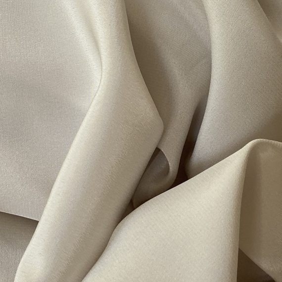 Silk Crepe de Chine 16MM Silver Gray fabric