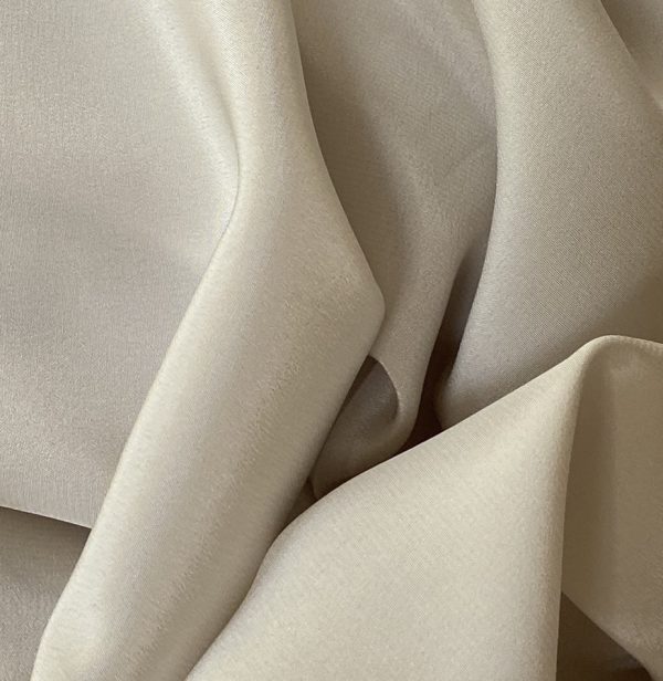 Silk Crepe de Chine 16MM Silver Gray fabric