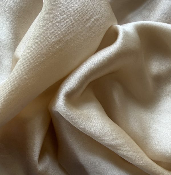 Clearance Silk Satin Champagne 16mm end of roll 2m